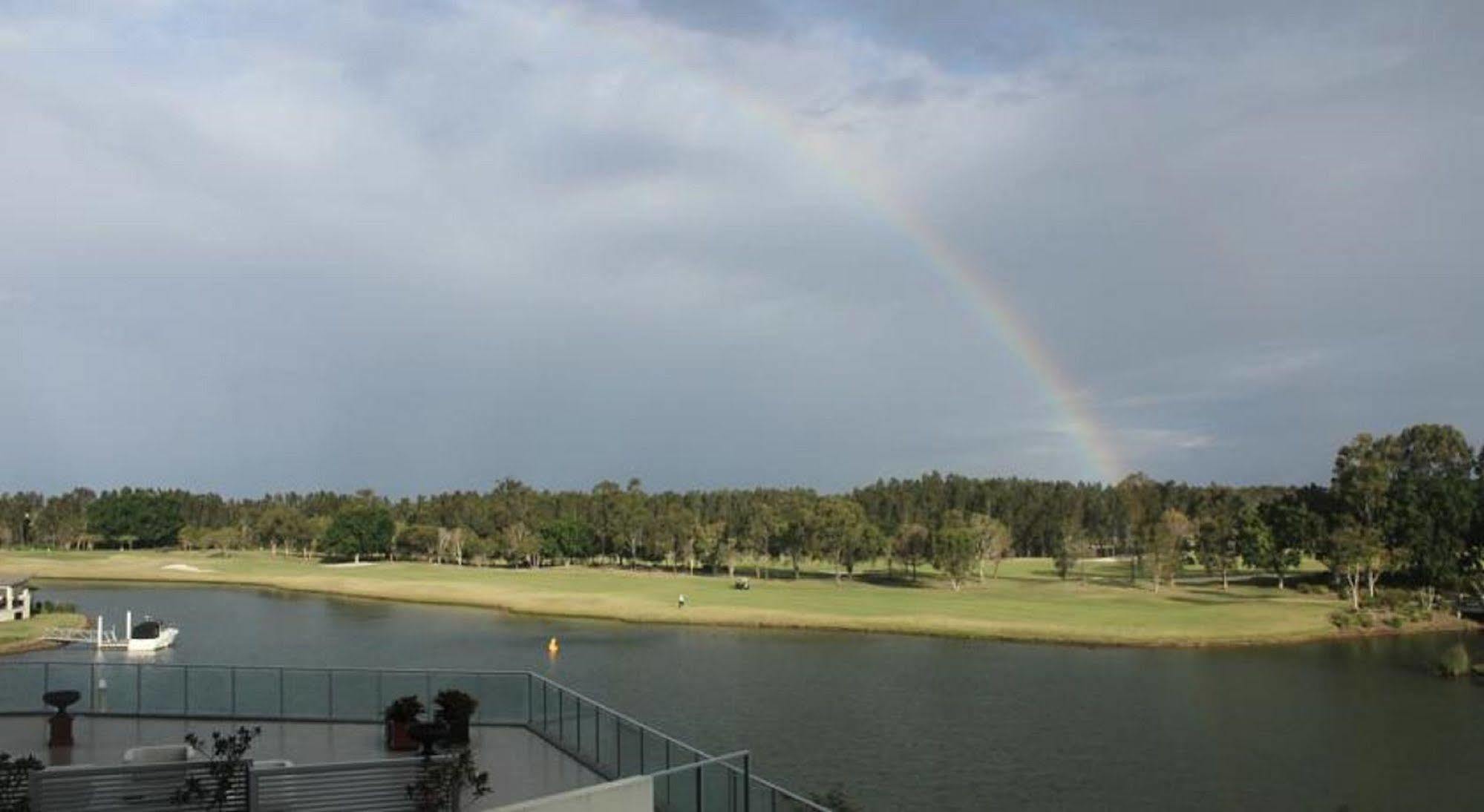 Aparthotel Signature Waterfront Gold Coast